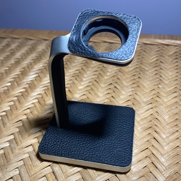 Mophie Watch Dock - Picture 3 of 7